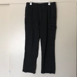 Men’s large Oakley sweatpants multiple pockets